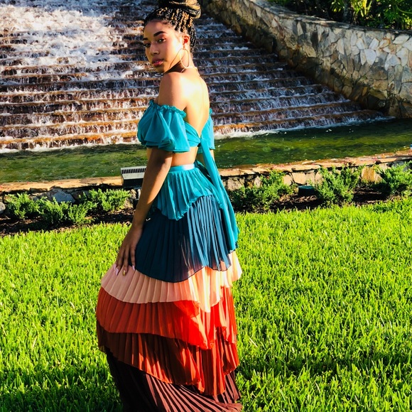 Two piece skirt set - Picture 5 of 6